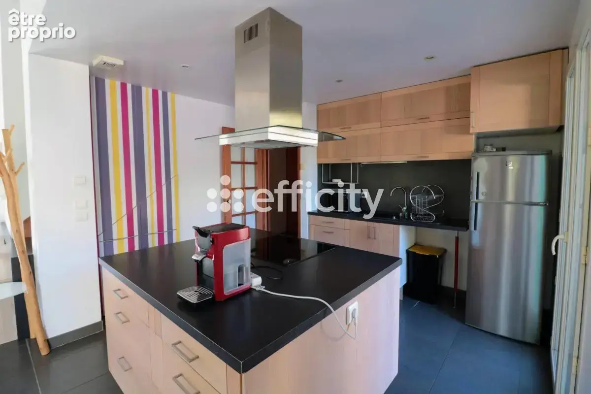 Maison 8 pièces 146 m² à vendre à Pouilly-Le-Monial (69400) - photo 4