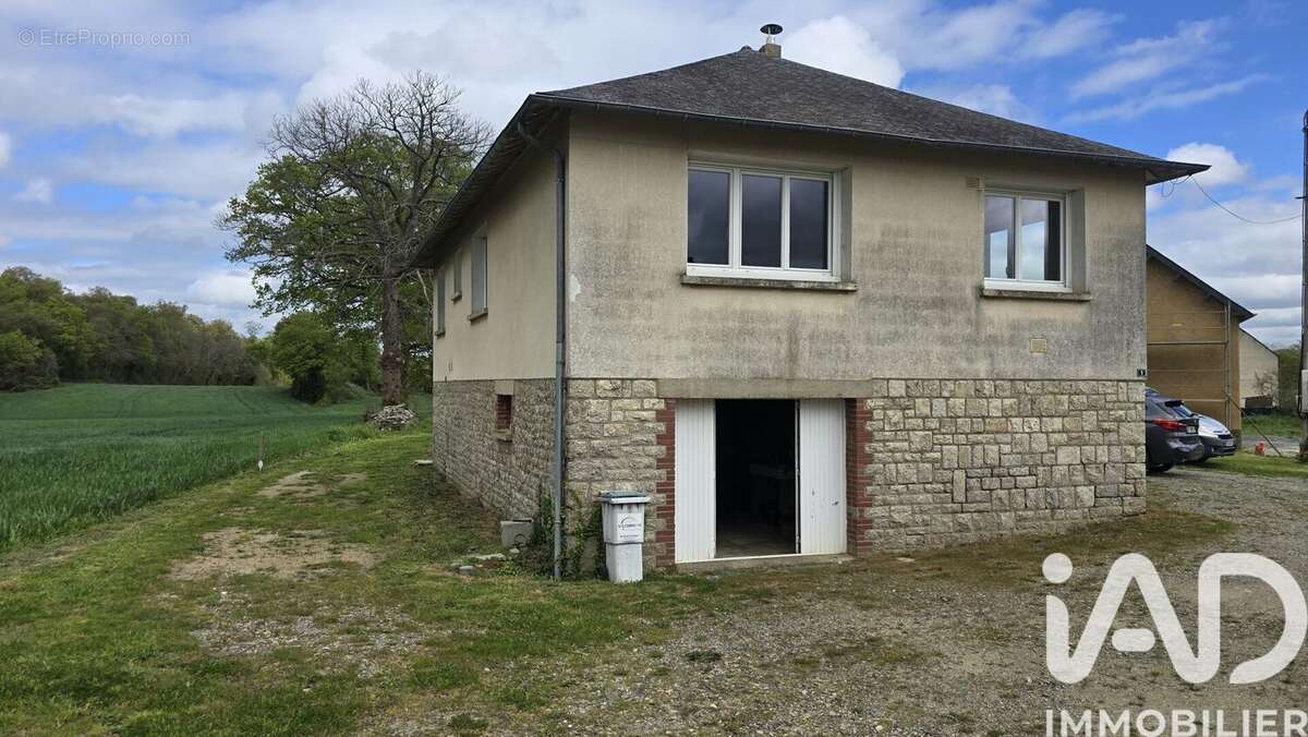 Maison 82 m² à Treverien  - photo 8