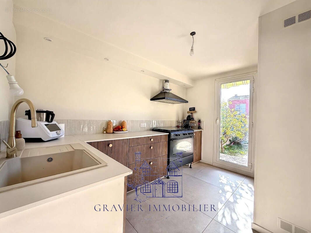 Maison à LA VALETTE-DU-VAR