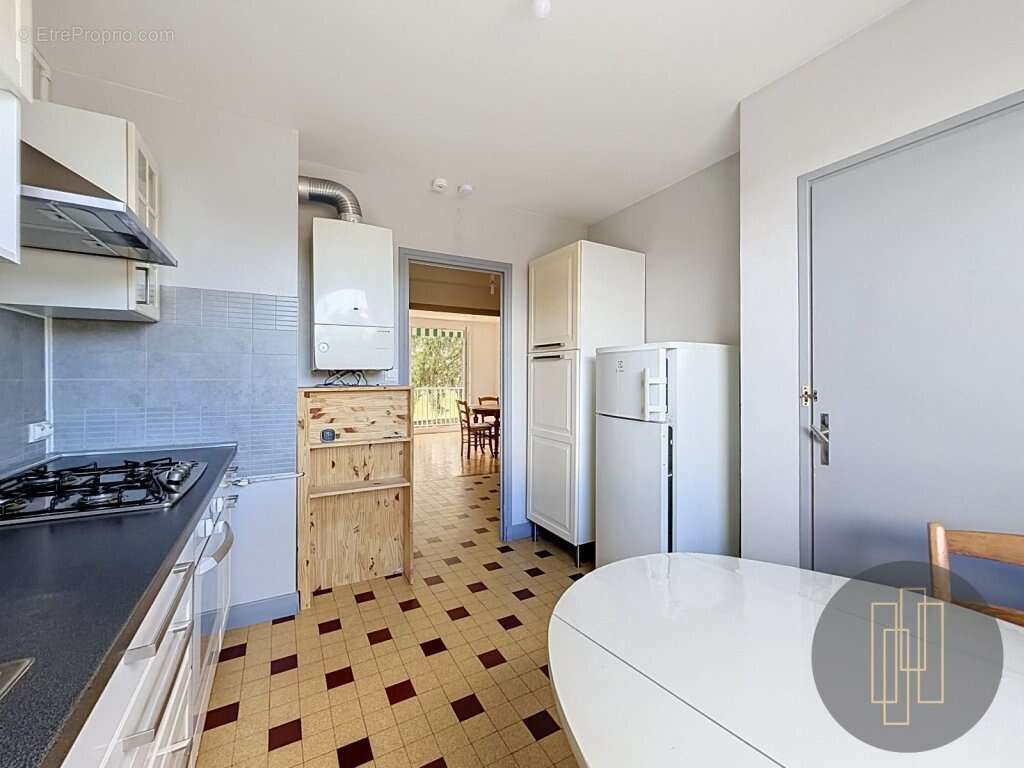 Exclusivité - Appartement de type 3 avec balcon et parking - photo 3