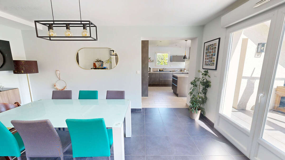 Maison à AUXON-DESSUS