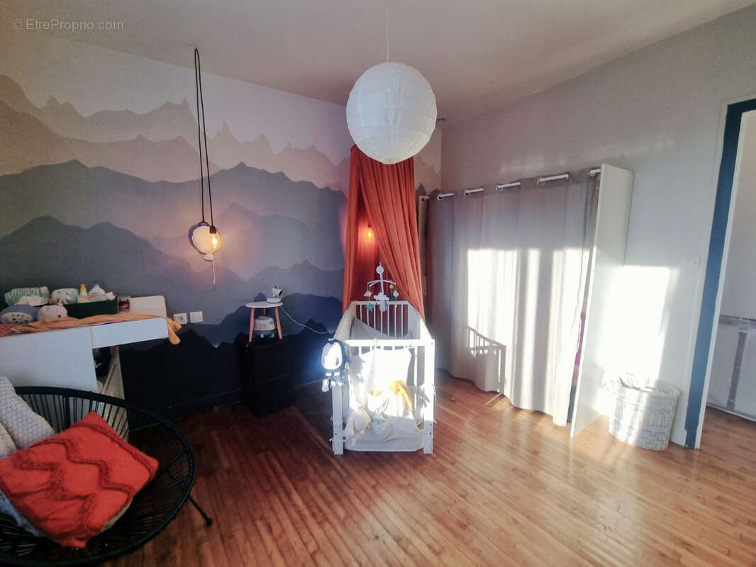 Maison à SAINT-LAURENT-SUR-SEVRE