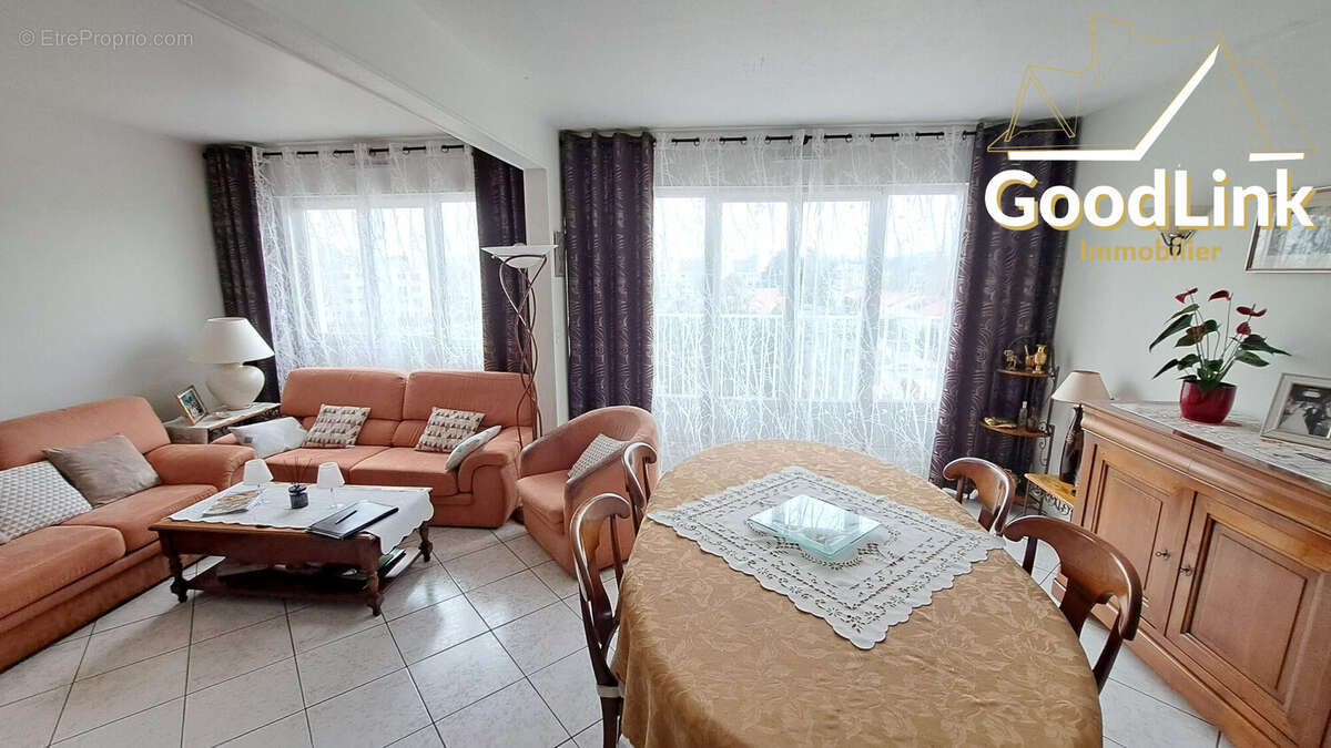 Appartement à CHILLY-MAZARIN