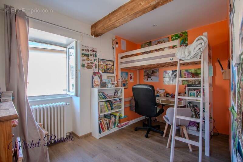 Ferme rénovée 205 m² – 6 chambres – terrain 16 000 m² – géothermie – vue – Montromant (69) - photo 21
