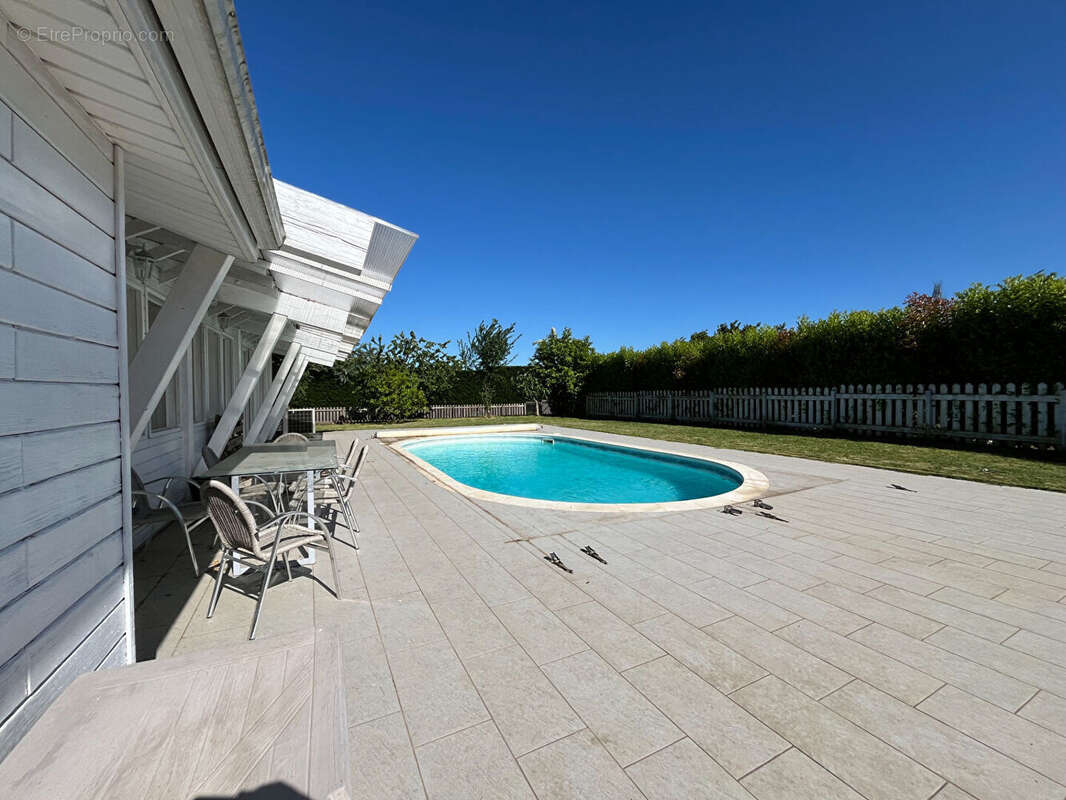 Maison à MAGNY-COURS