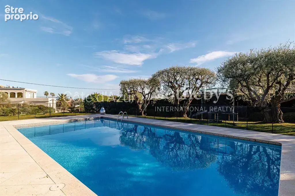 Nice Fabron, propriété en pierre avec piscine sur plus de 2 200 m² de terrain - photo 2