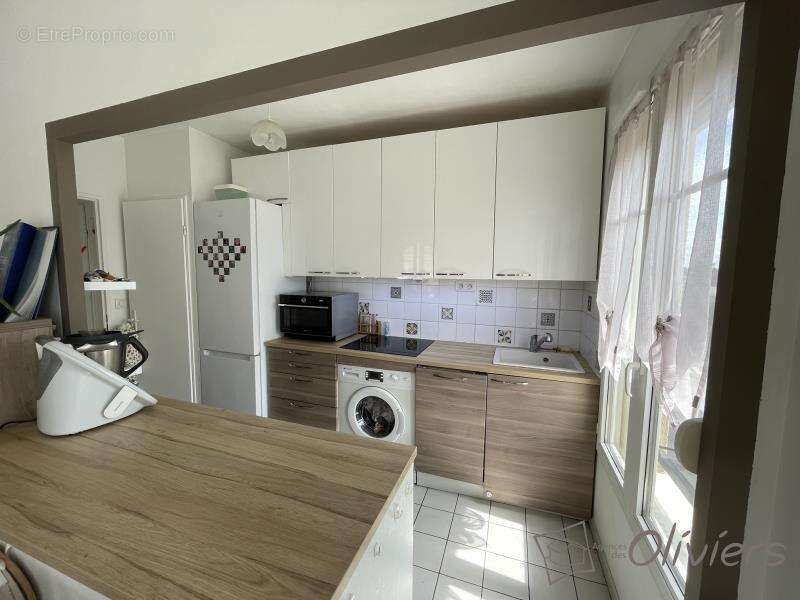 Appartement à VOISINS-LE-BRETONNEUX