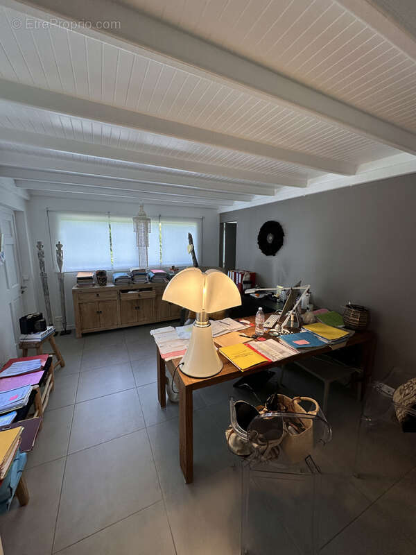 **À vendre : Propriété de 174 m2   Quartier résidentiel de Marigot** - photo 7