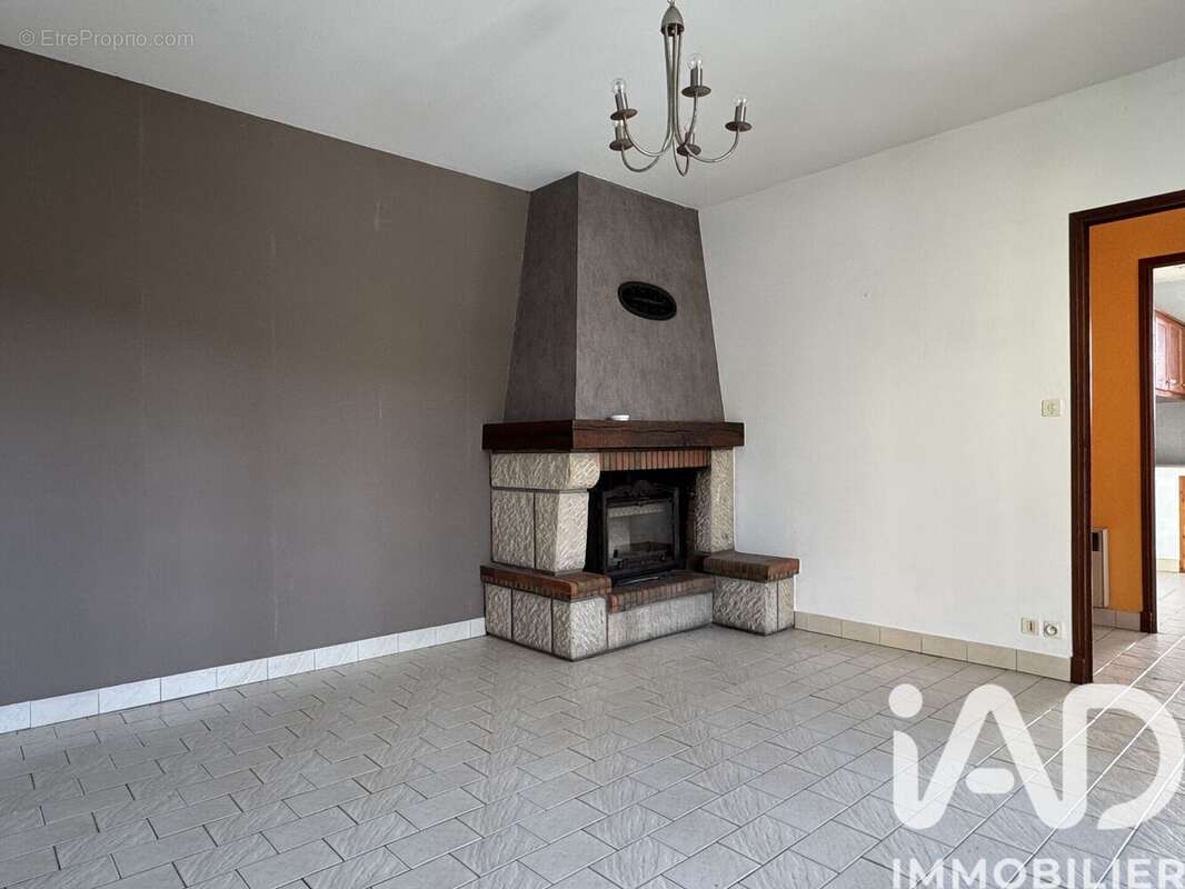 Maison 145 m² à Villefranche-De-Panat  - photo 2