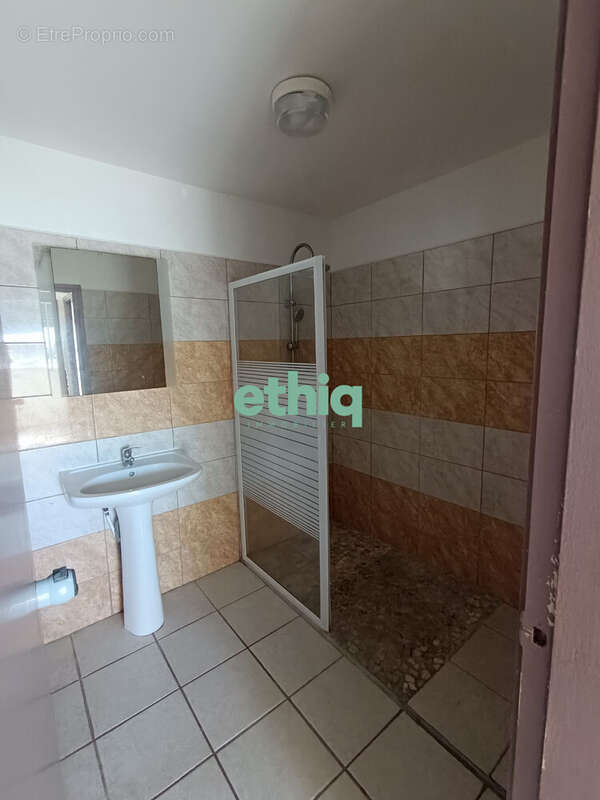 Appartement à LE GOSIER