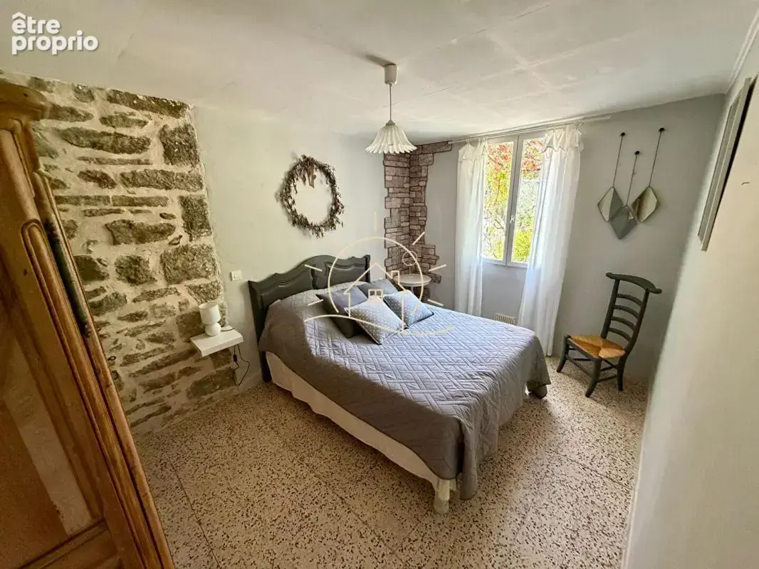 Mas en pierres avec piscine et 2 000 m² de terrain à Gagnières - photo 16