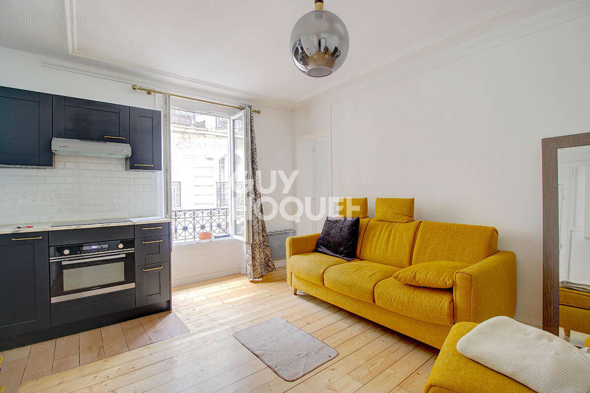 Appartement 2 pièces Ménilmontant refait à neuf - photo 3