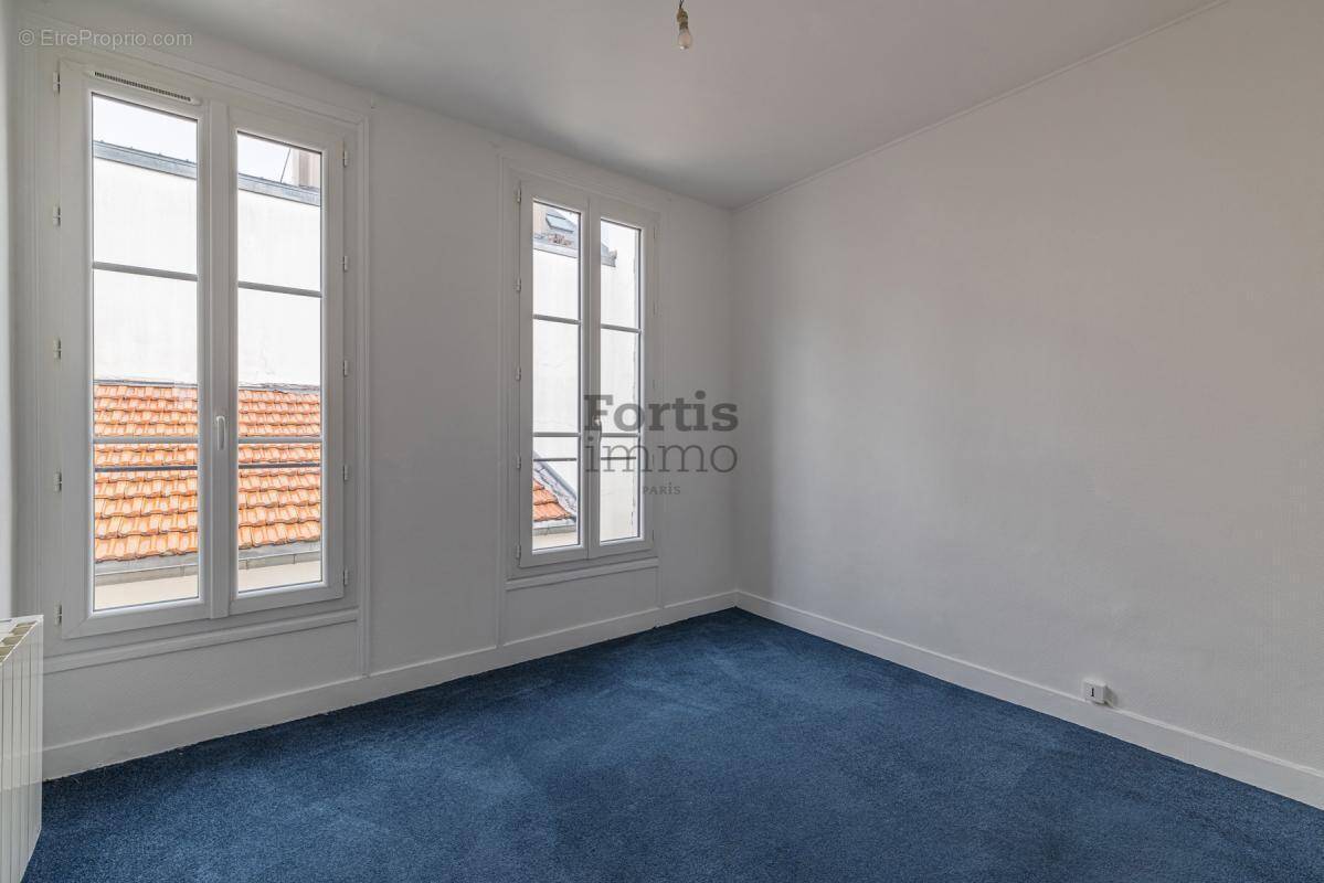 Appartement à PARIS-3E