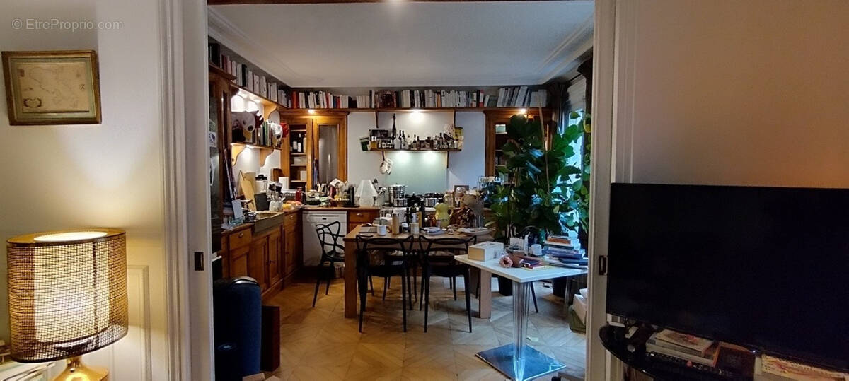 Appartement à PARIS-6E
