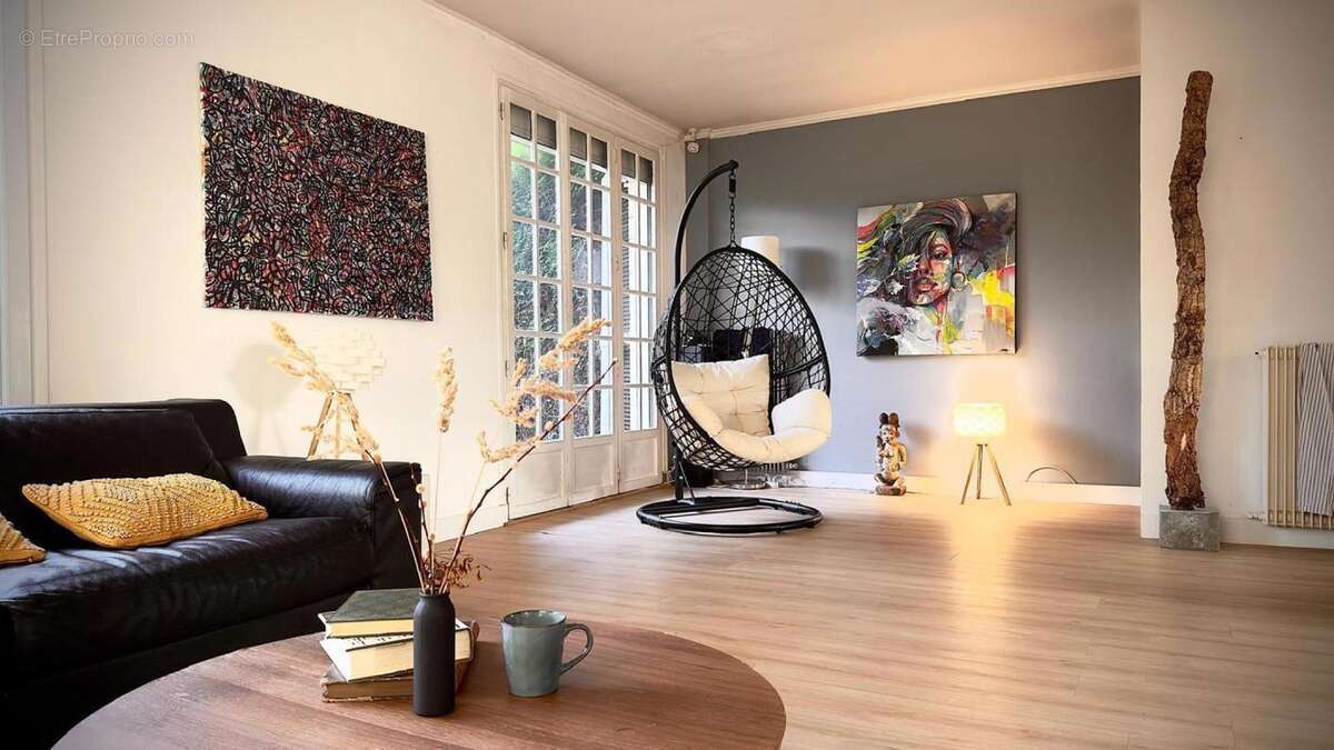 Jolie maison 7 pièces au calme coeur village - photo 7