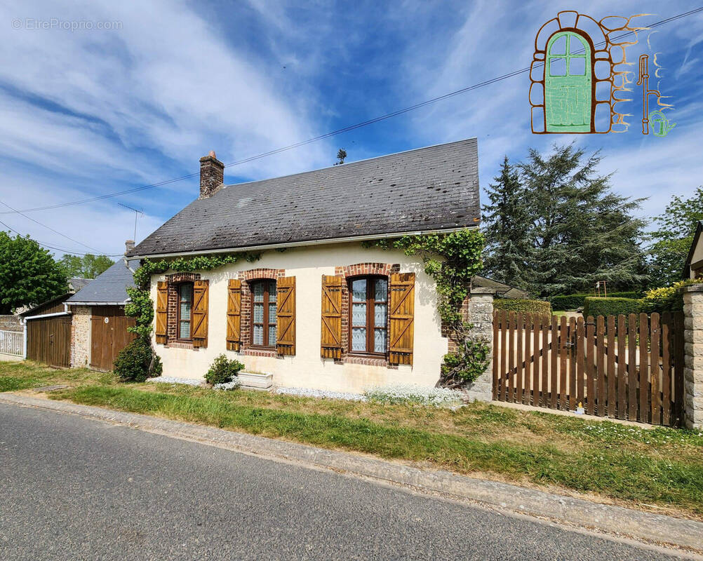 Maison à SARGE-SUR-BRAYE