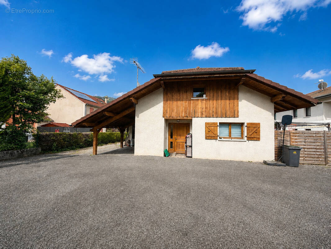 Maison à BONNEVILLE