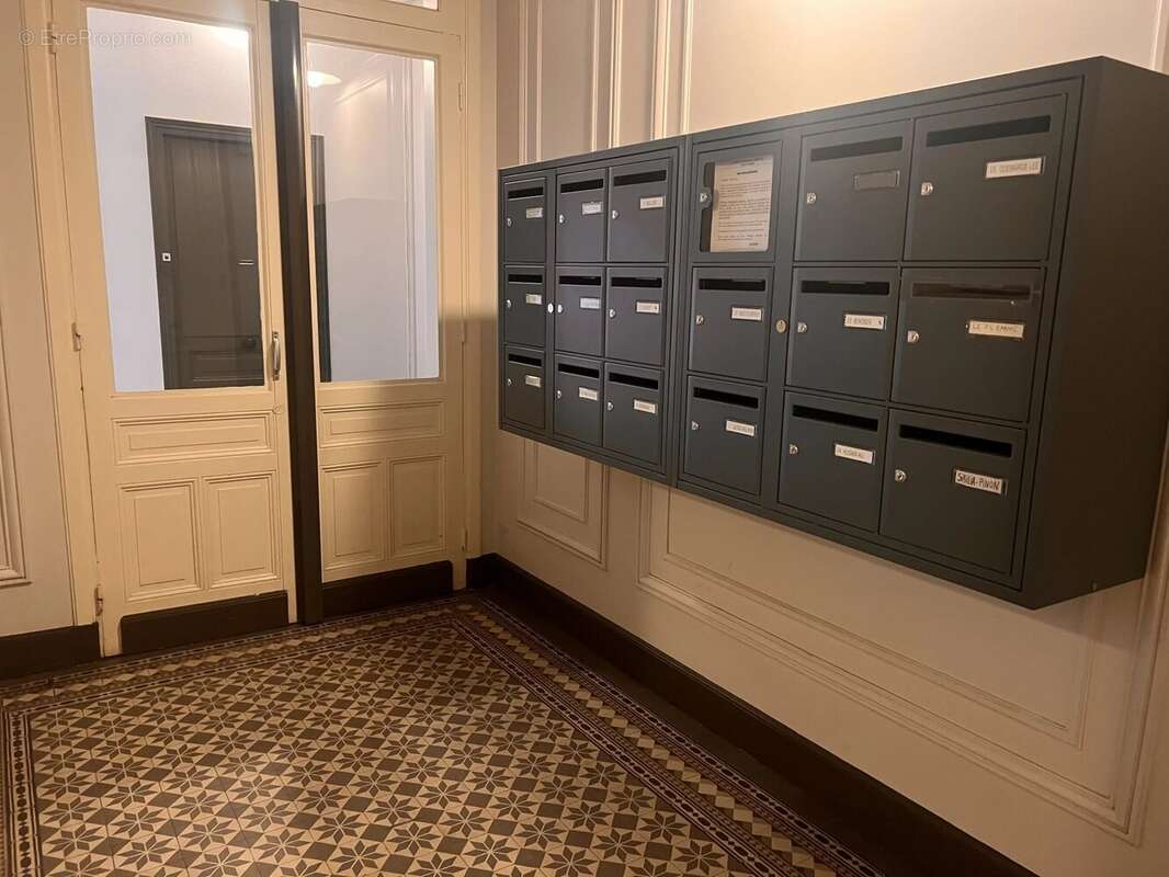 Appartement à PARIS-19E