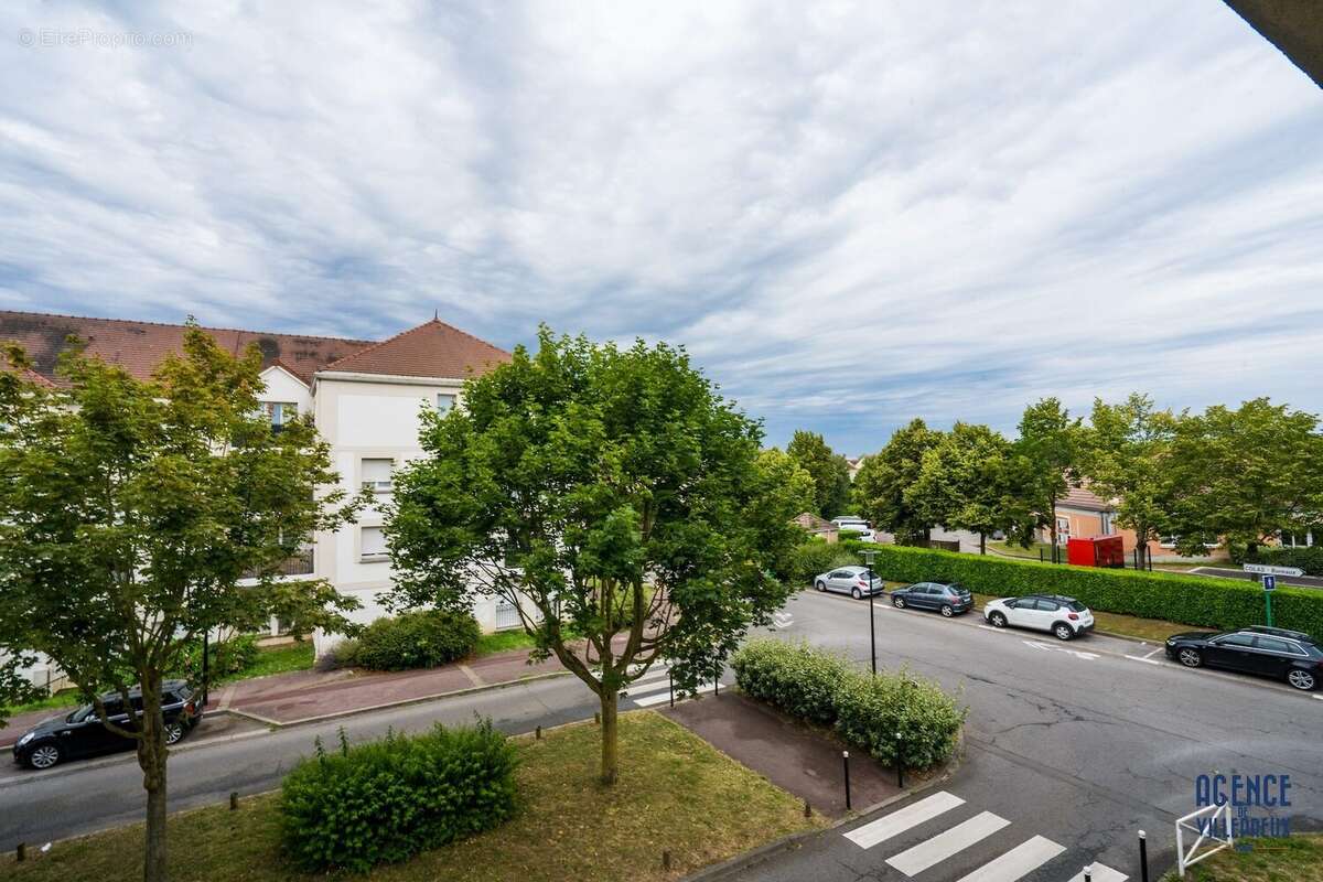 Appartement à VILLEPREUX