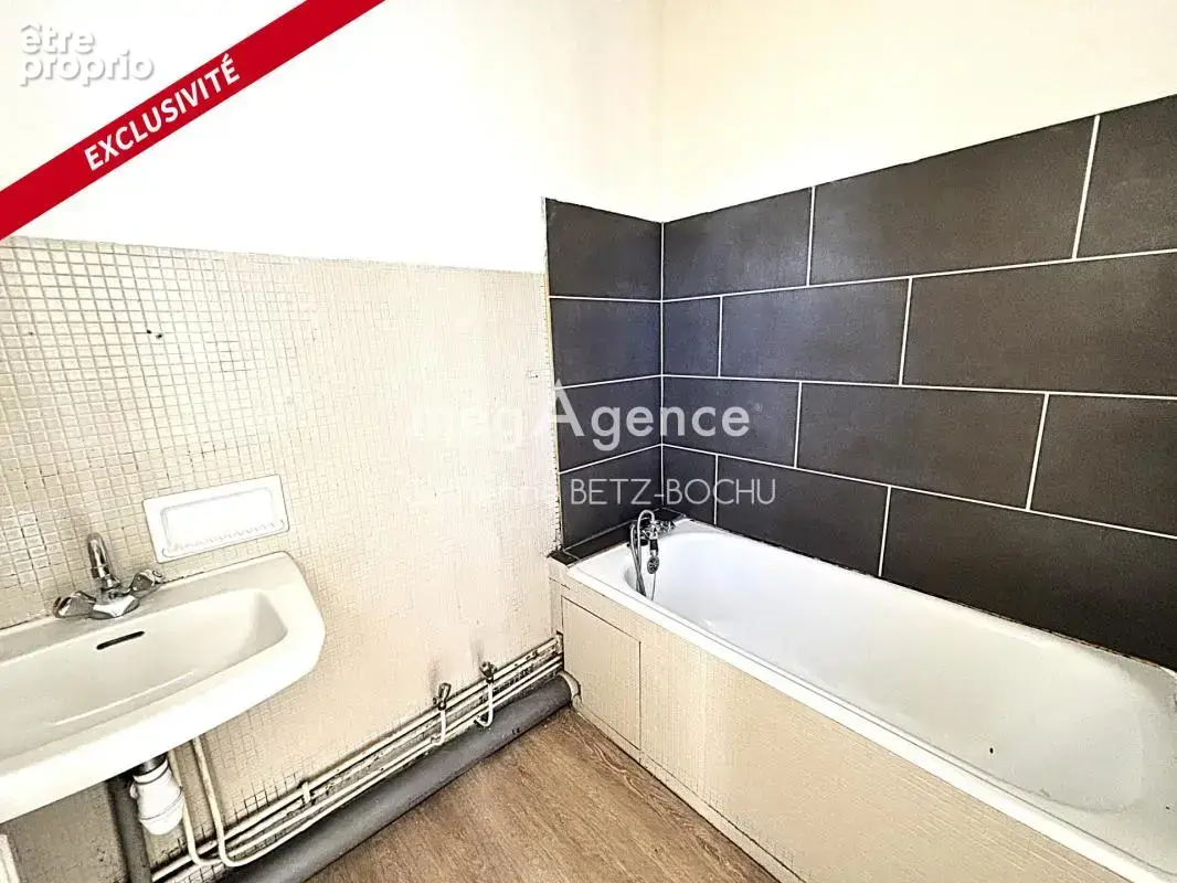 Et si vous transformiez ce bien en un appartement moderne à votre image… tout en réalisant un excellent investissement ? - photo 10