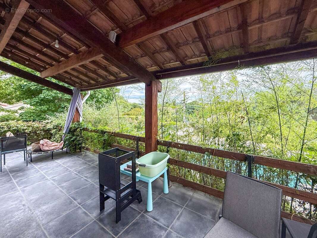 Maison à POUSSAN