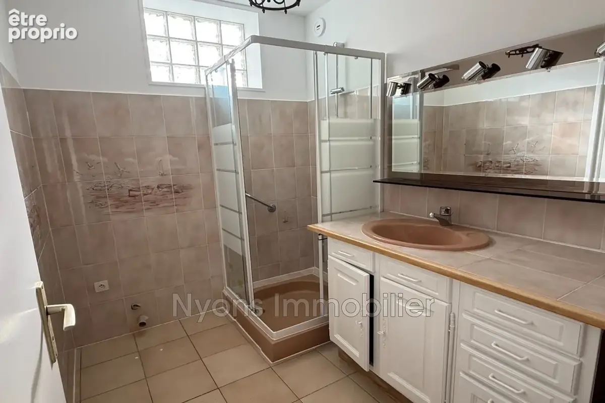 Appartement 3 pièces 71 m² à vendre à Nyons (26110) - photo 8