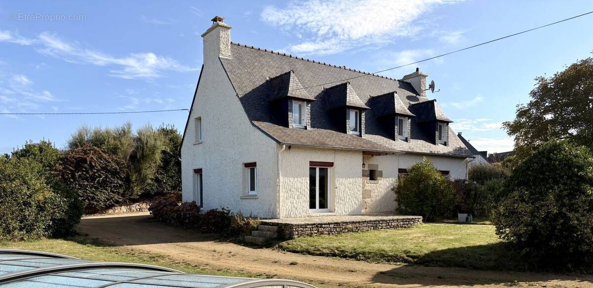 Maison à PENVENAN