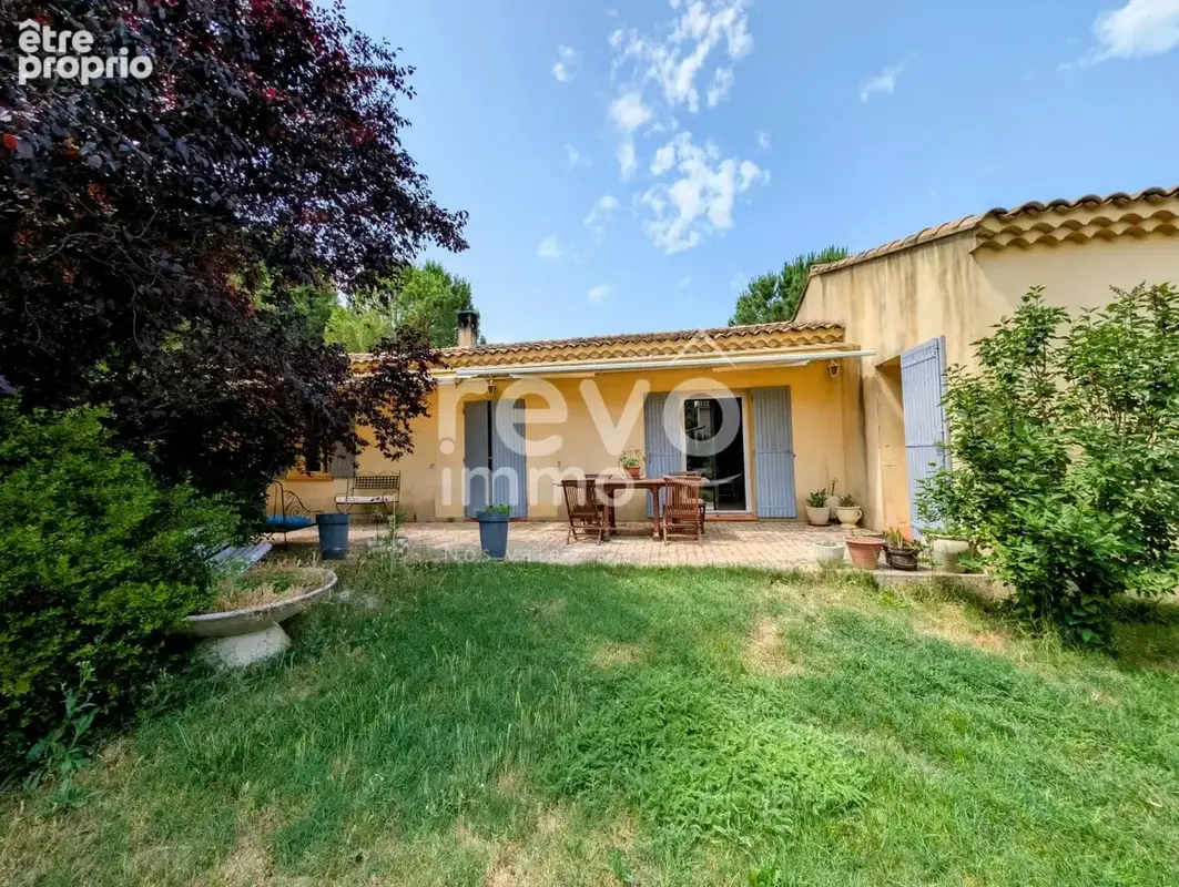 Vivre de plain-pied, au calme, avec piscine et jardin arboré ! - photo 9