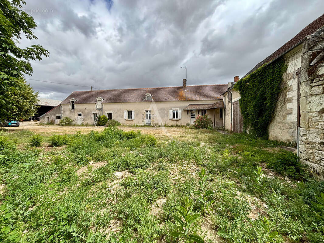 Maison à CONTRES