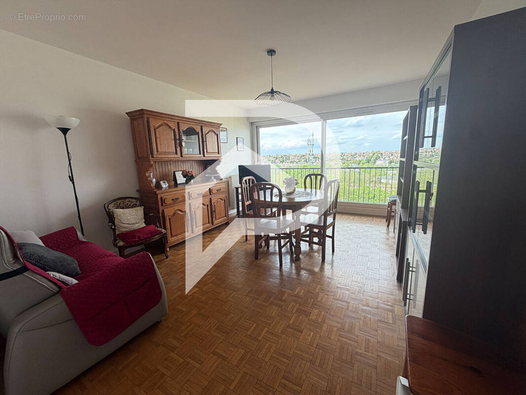 Appartement à VIRY-CHATILLON