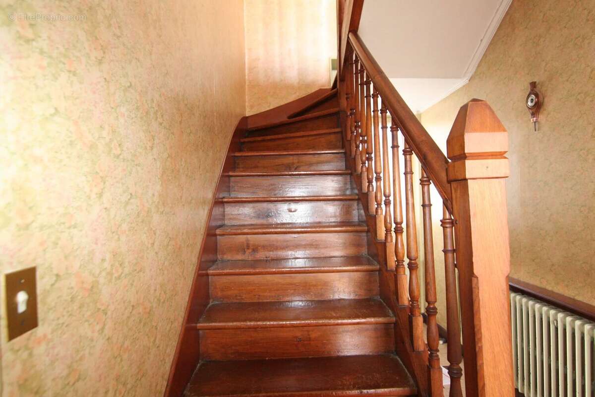 Maison à SAINT-CHERON