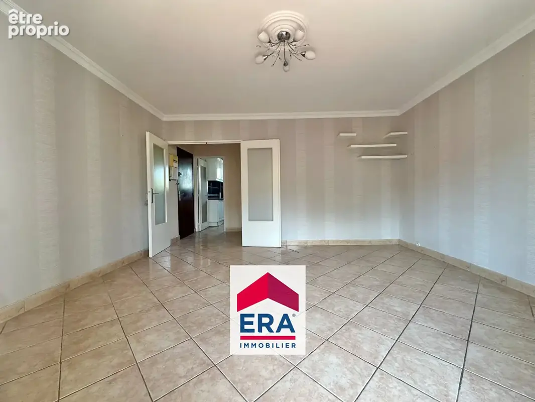 Appartement à SARTROUVILLE