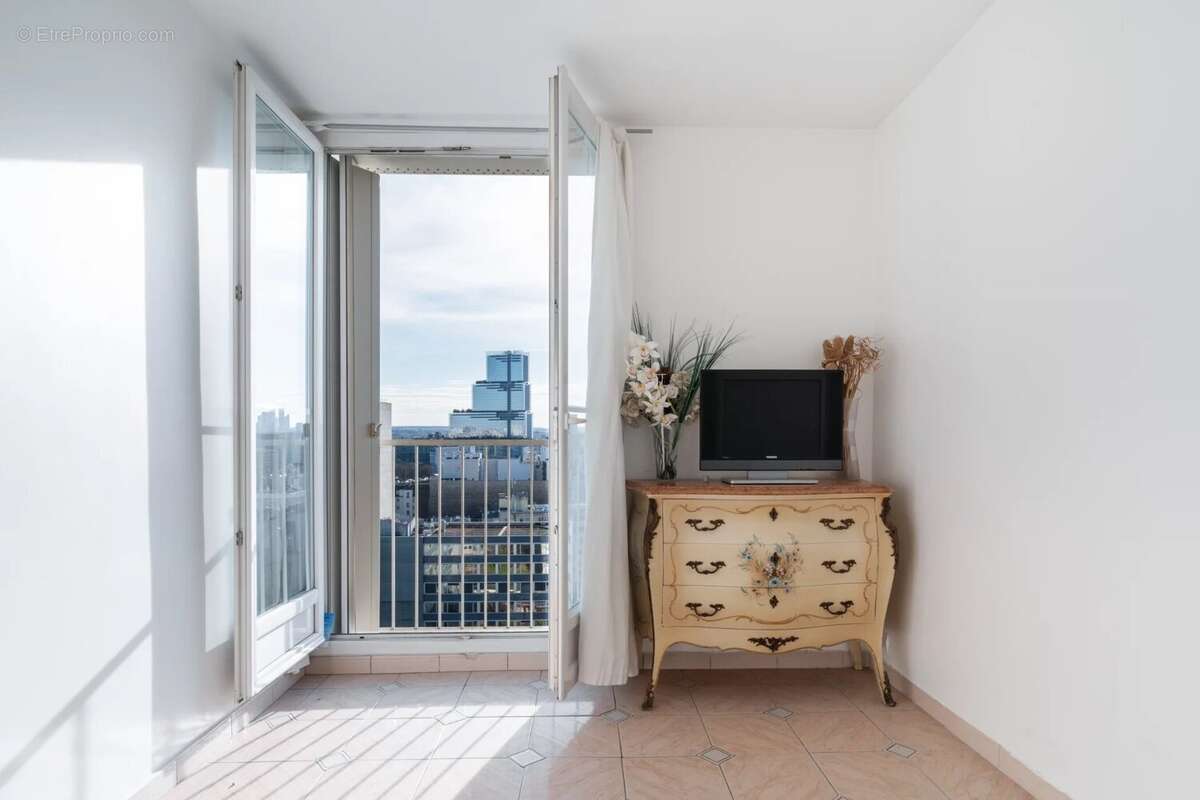 Appartement à CLICHY