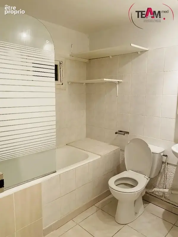 Sete centre - t2 duplex en rez de chaussee - photo 7