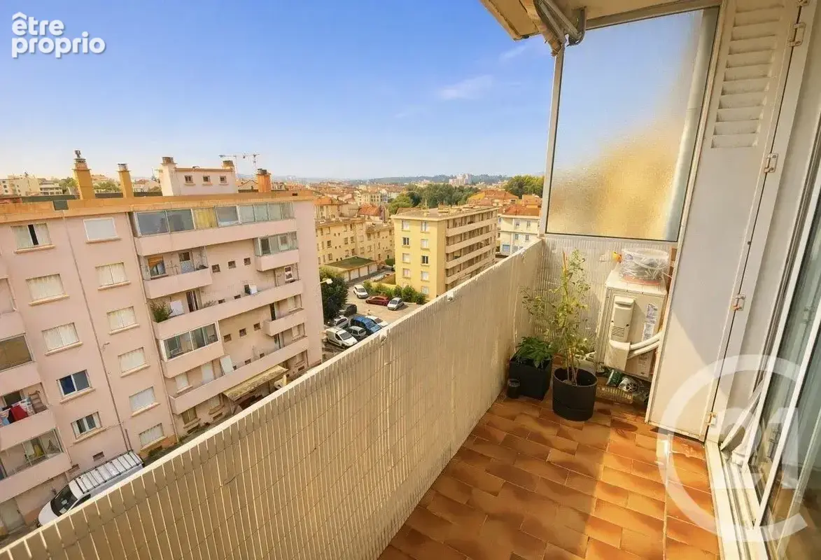 Appartement 57 m² à Toulon  - photo 2