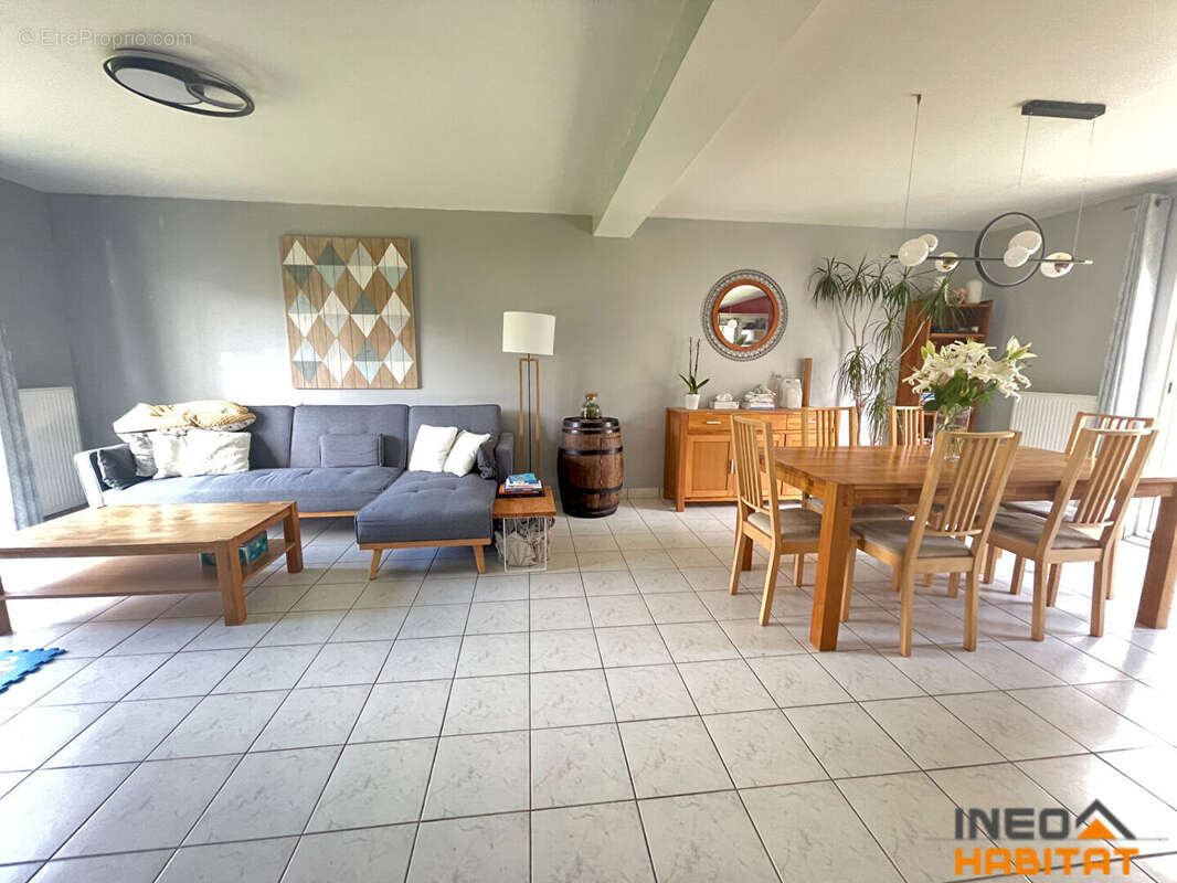 Maison à LA MEZIERE