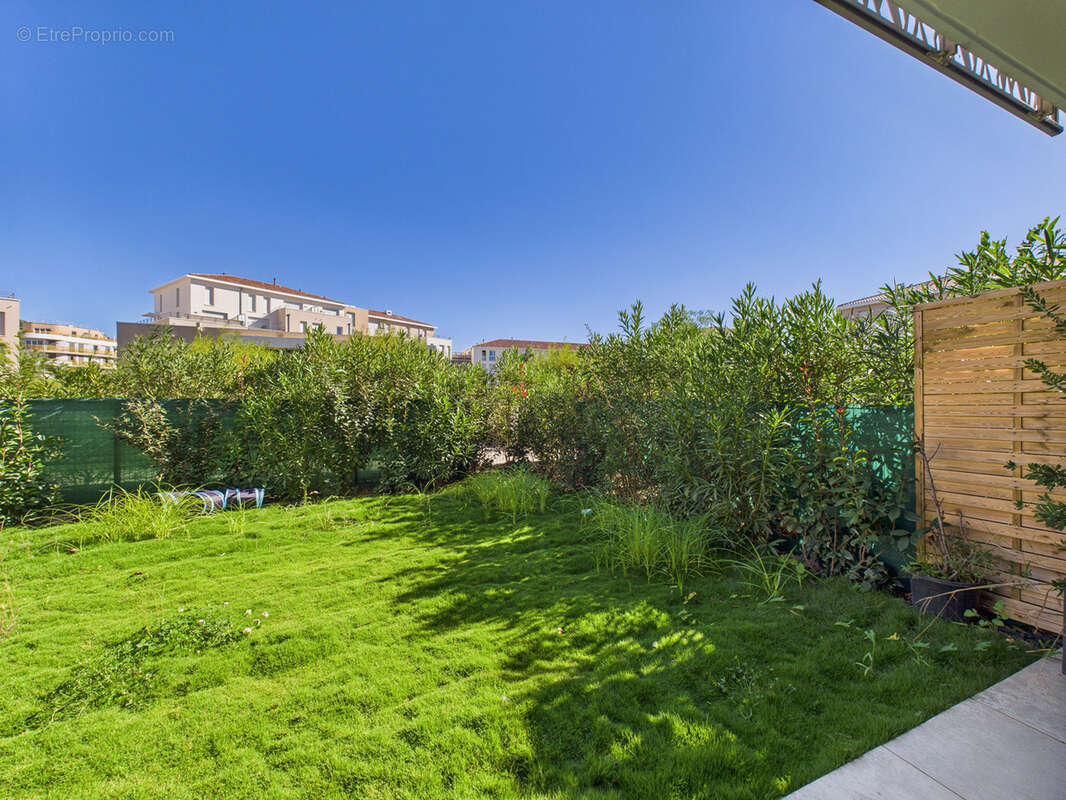 Appartement à HYERES