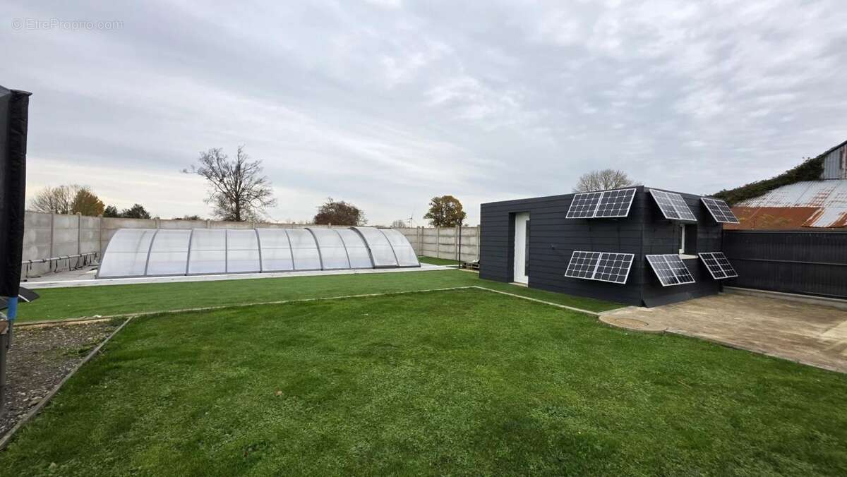 Maison à GRANDVILLIERS