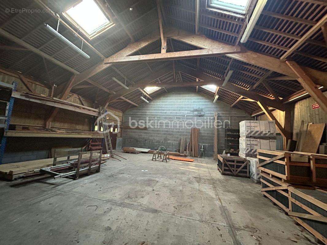 Local d'activité avec parcelle constructible - photo 3