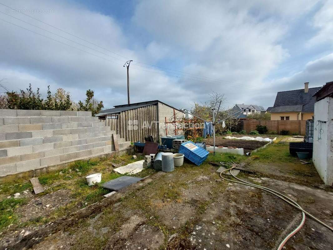 Maison 140 m² à Louvigne  - photo 3