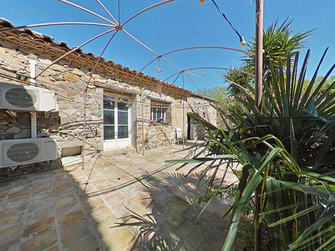 Maison à BIZE-MINERVOIS