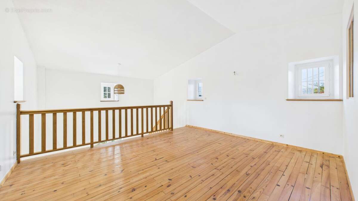 Maison à SAINT-PERAY