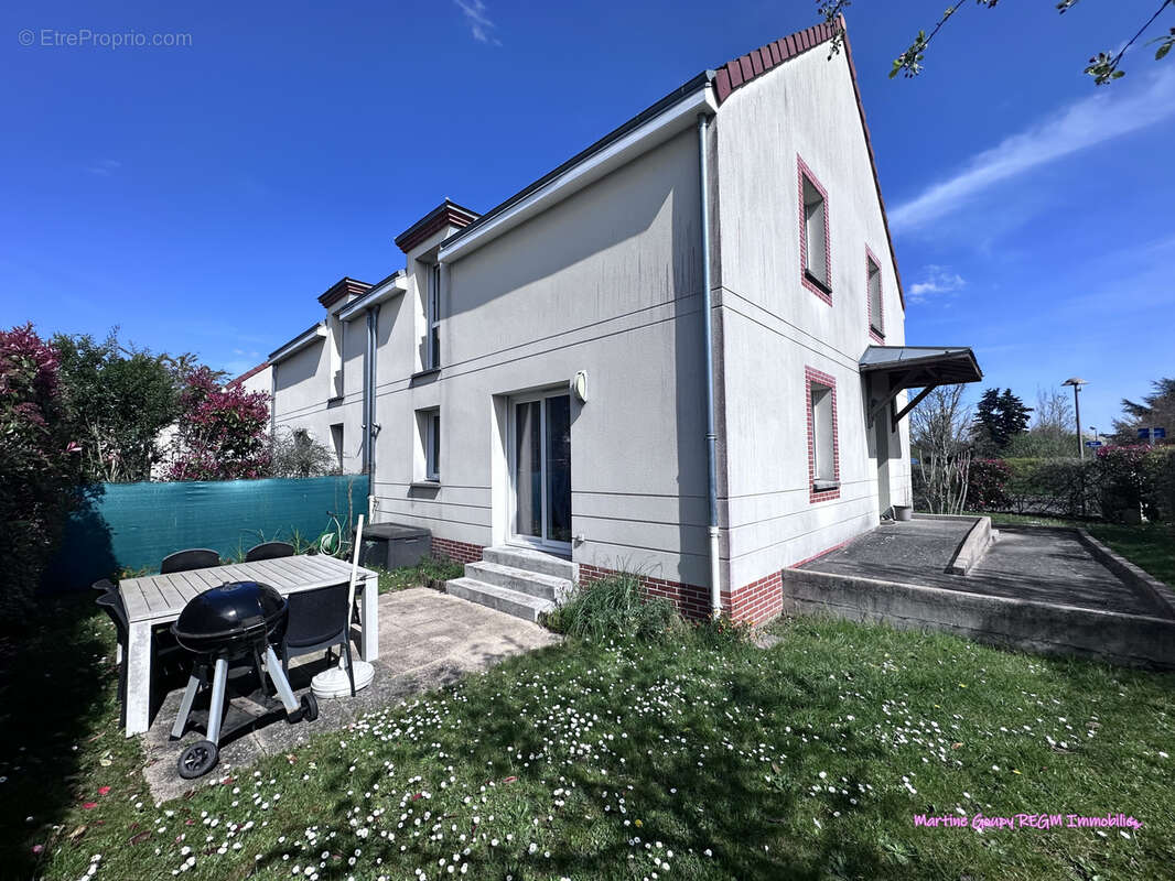 Maison à SAINT-DENIS-EN-VAL