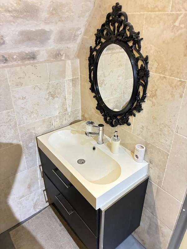 Commerce à PARIS-17E