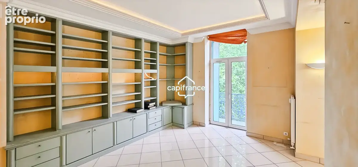 VICHY / OPERA (03) - A VENDRE - appartement 166 m² + cave - photo 4