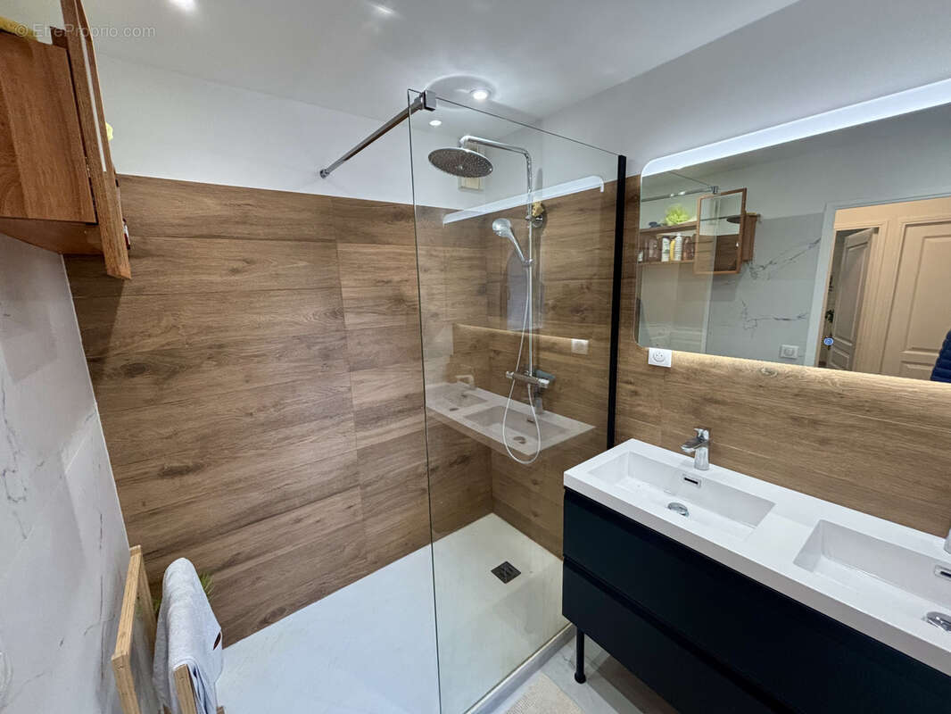 Appartement à MENTON