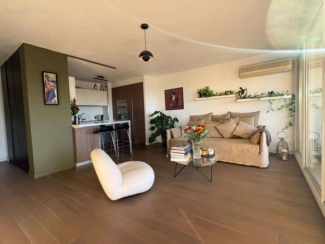 Appartement à MARSEILLE-8E