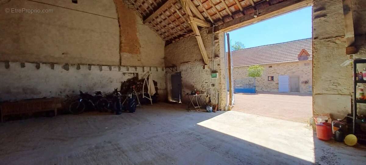 Maison à BOUSSAC-BOURG