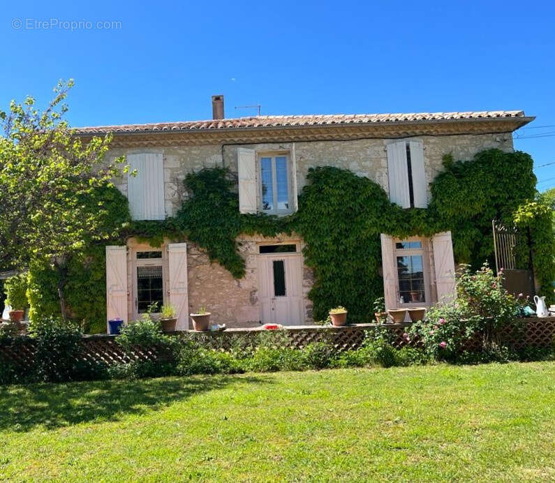 Maison à MAUVEZIN