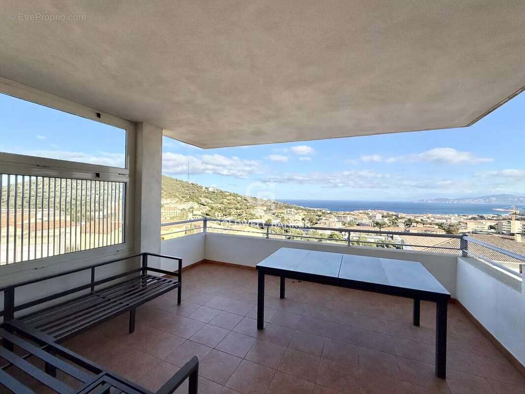 Appartement à L&#039;ILE-ROUSSE